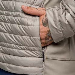 Saucony Hurricane Insulated Jacket< Tops