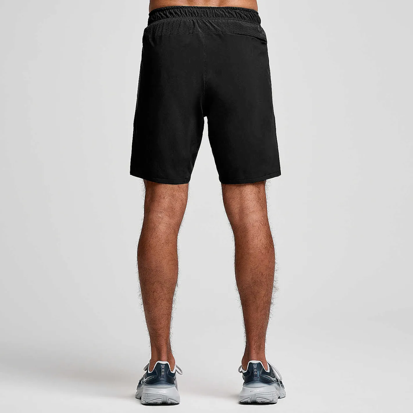 Saucony Outpace 7\" Short< Bottoms