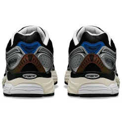 Saucony ProGrid Omni 9 Disrupt< Lifestyle