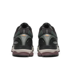 Saucony ProGrid Triumph 4 CS< Lifestyle